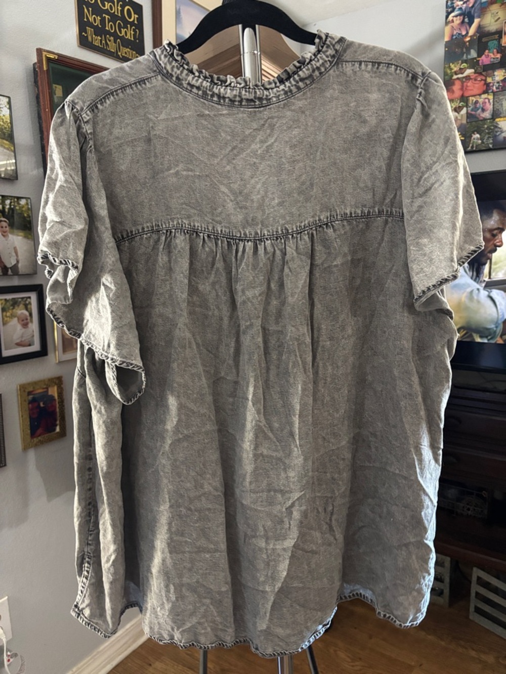 Jane+Delancey Button-Up Top - Picture 4 of 6